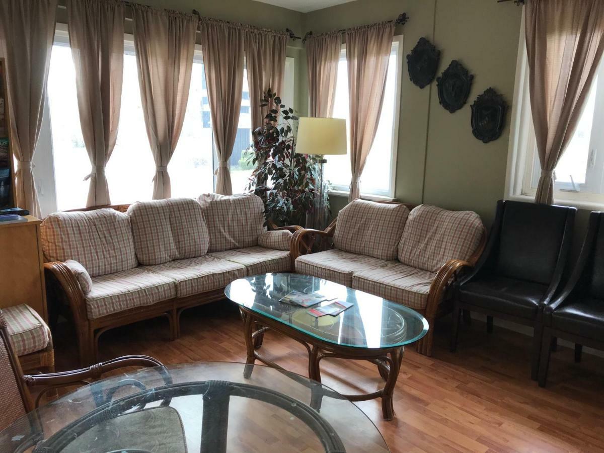 סנט תומאס Cardinal Court Motel מראה חיצוני תמונה